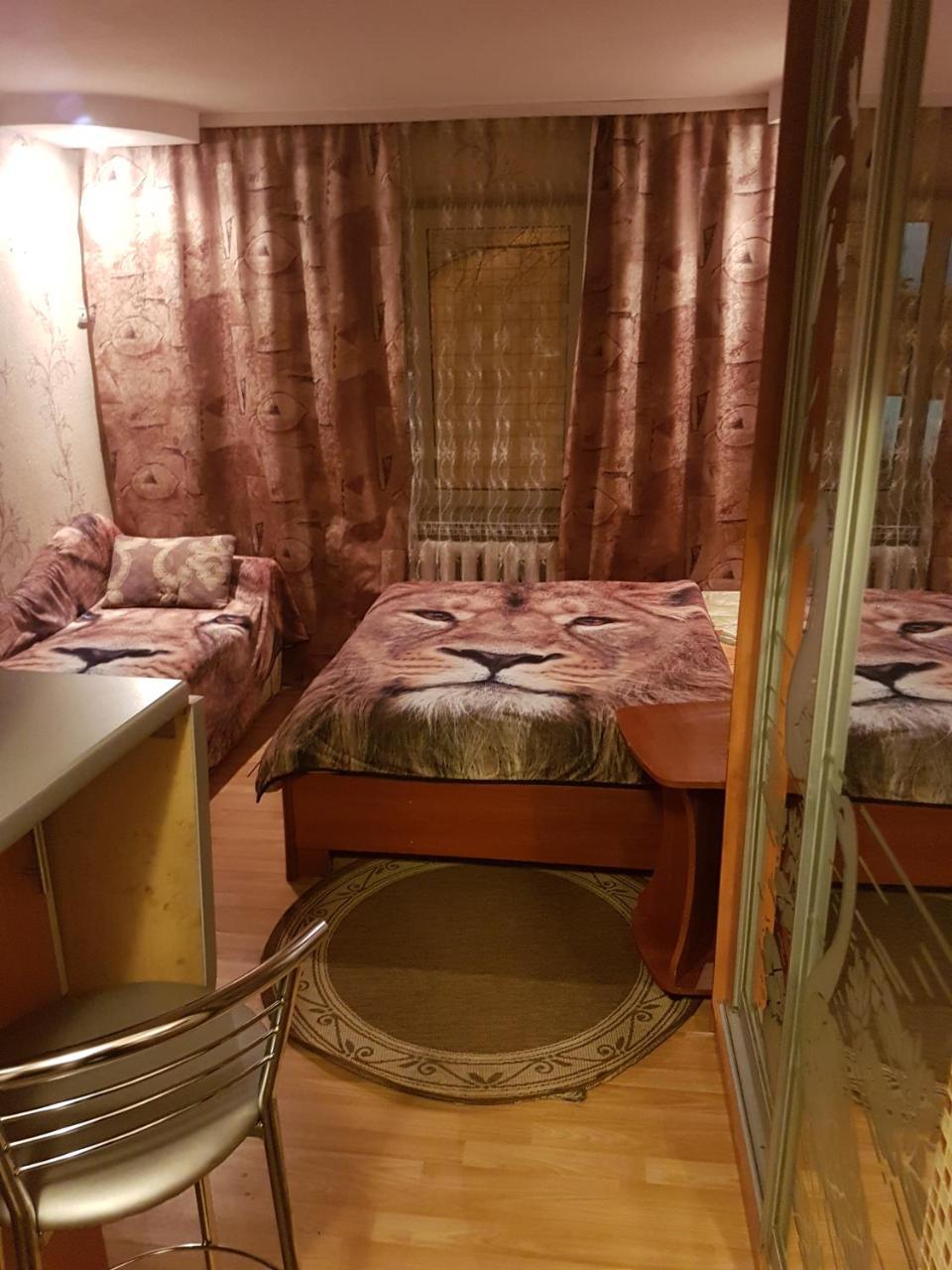 House Hotel Apartments 3 Rivne Buitenkant foto