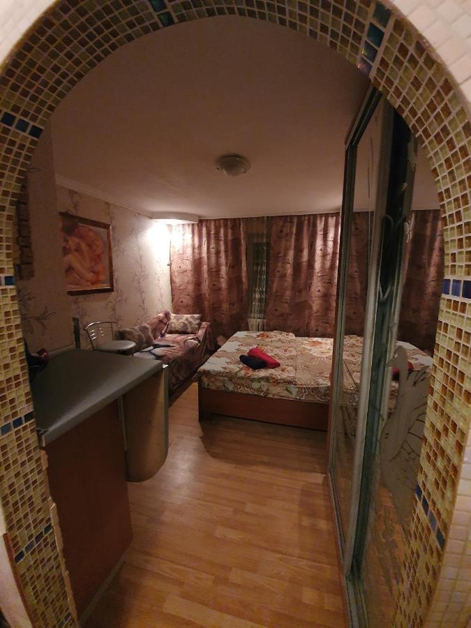 House Hotel Apartments 3 Rivne Buitenkant foto